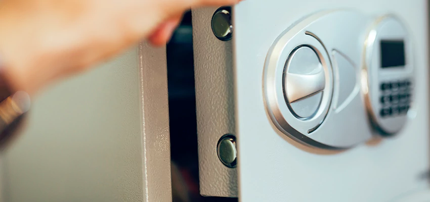 Fingerprint Safe Openers in Ramona, CA